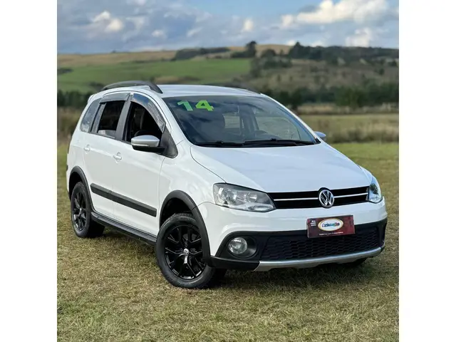 Carro Volkswagen SpaceCross 2014 1.6 8V (Flex)