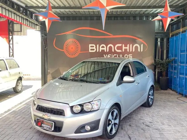 Carro Chevrolet Sonic Sedan 2014 LTZ 1.6 (Aut)