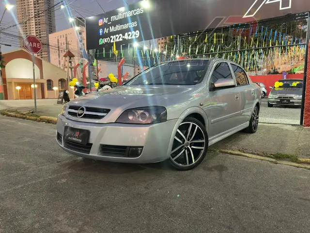 Carro Chevrolet Astra Hatch 2008 Advantage 2.0 (Flex)
