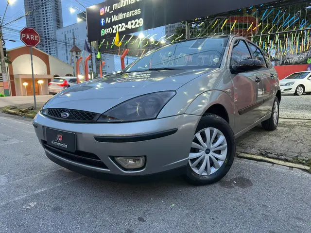 Carro Ford Focus Hatch 2008 GL 1.6 8V
