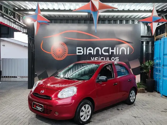Carro Nissan March 2012 1.0 16V (Flex)
