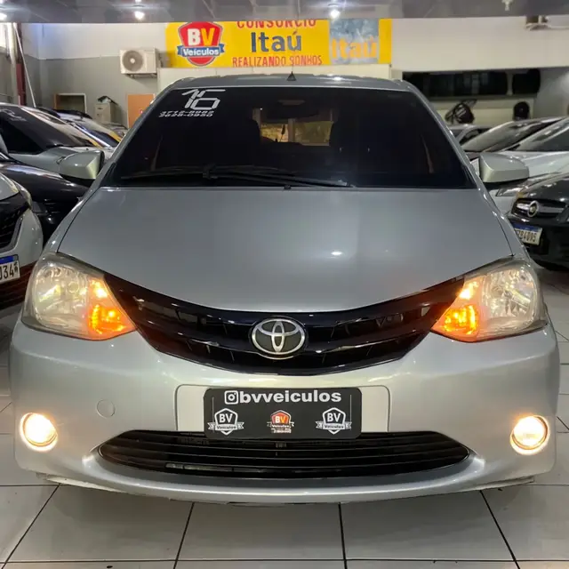Carro Toyota Etios 2016 X 1.3 (Flex)