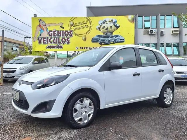 Carro Ford Fiesta Hatch 2013 Rocam 1.0 (Flex)