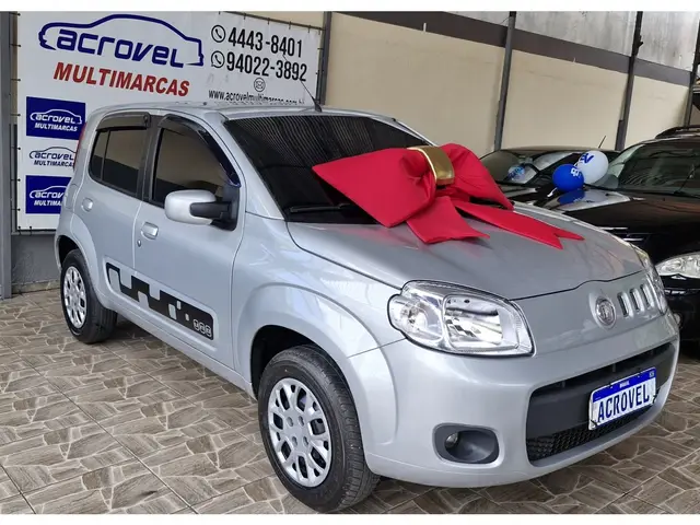Carro Fiat Uno 2012 Vivace 1.0 8V (Flex) 4p