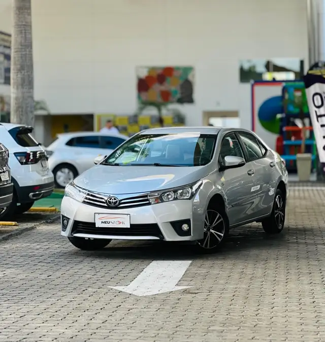 Carro Toyota Corolla 2015 Sedan 1.8 Dual VVT-i GLi Multi-Drive (Flex)