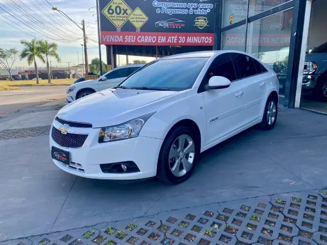 Carro Chevrolet Cruze 2012 LT 1.8 16V Ecotec (Flex)