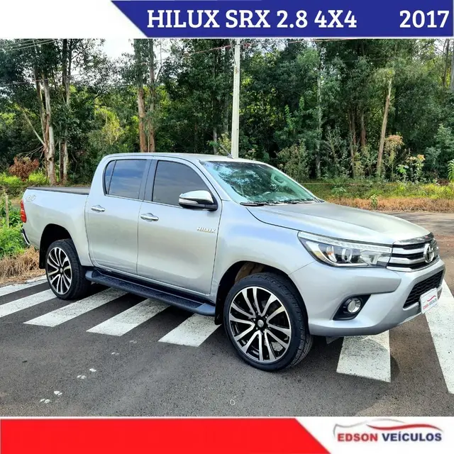 Carro Toyota Hilux Cabine Dupla 2017 Hilux 2.8 TDI SRX CD 4x4 (Aut)