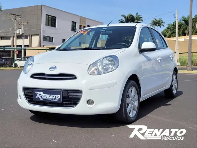 Carro Nissan March 2014 1.6 16V SV (Flex)