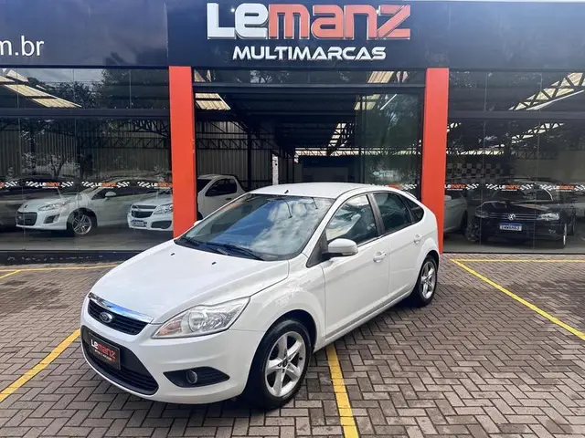 Carro Ford Focus Hatch 2013 GLX 2.0 16V (Flex)