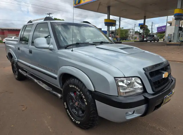 Carro Chevrolet S10 Cabine Dupla 2005 S10 Tornado 4x4 2.8 (Cab Dupla)
