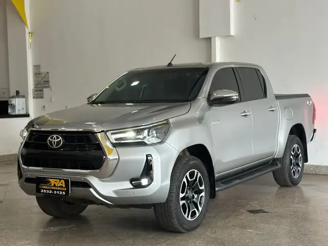 Carro Toyota Hilux Cabine Dupla 2020 Hilux 2.8 TDI SRV CD 4x4 (Aut)