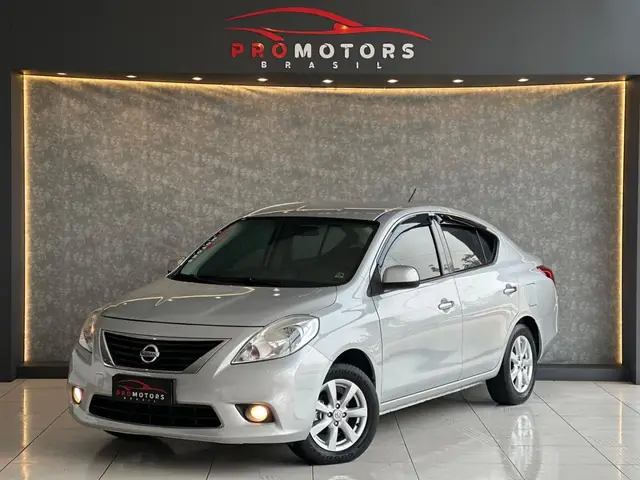 Carro Nissan Versa 2013 1.6 16V SL (Flex)