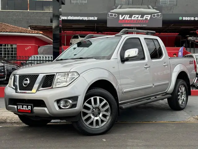 Carro Nissan Frontier 2015 2.5 TD CD 4x4 SL (Aut)