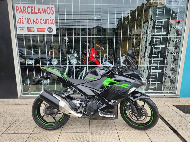 Carro Kawasaki Ninja 2020 400