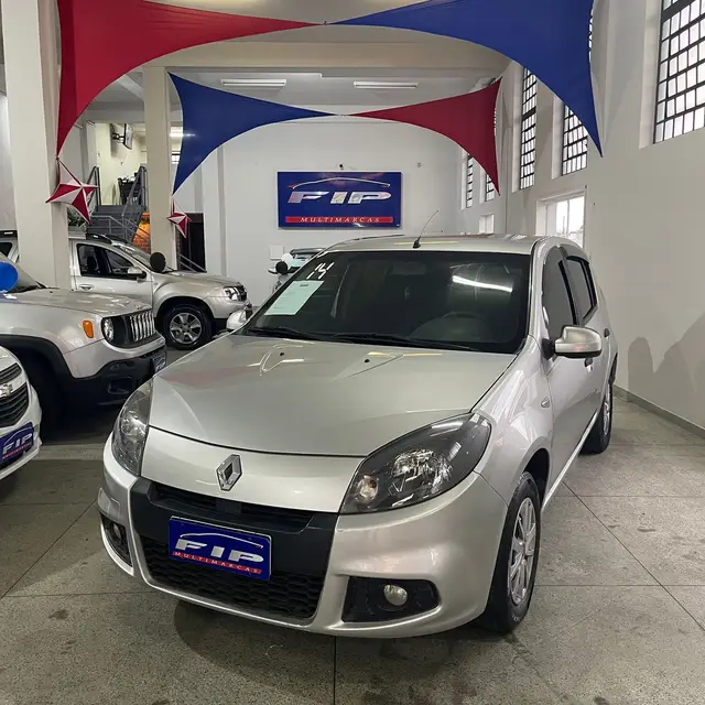 Carro Renault Sandero 2014 Expression 1.0 16V (flex)