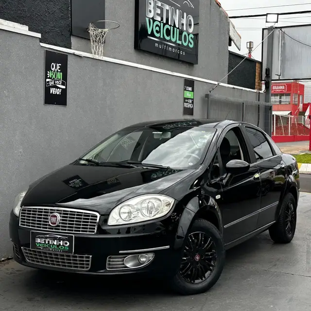 Carro Fiat Linea 2010 HLX 1.9 16V (Flex)