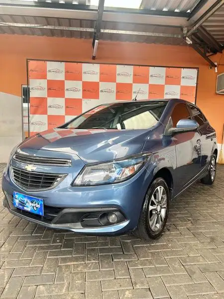 Carro Chevrolet Onix 2014 1.0 Loolapalooza SPE/4