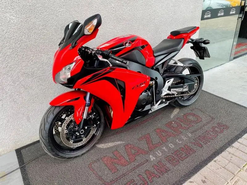 Honda CBR 1000RR Fireblade (Standard)