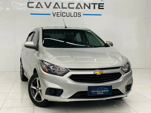Carro Chevrolet Onix 2017 1.4 LT SPE/4 (Aut)
