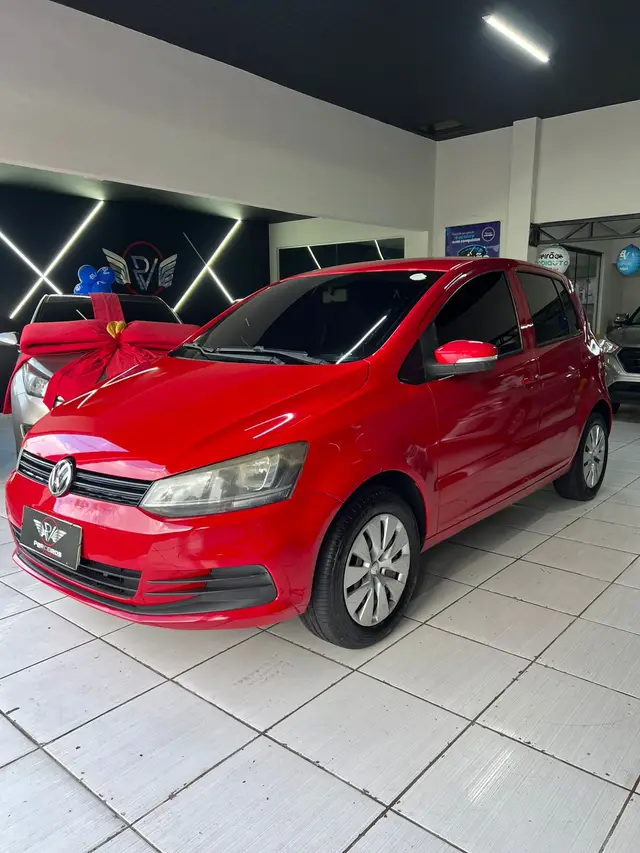 Carro Volkswagen Fox 2015 Trendline 1.0 TEC (Flex)