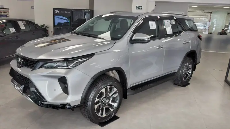 Toyota SW4 SRX Platinum 2.8 Turbodiesel 4x4 (Aut.) (7 Lugares)