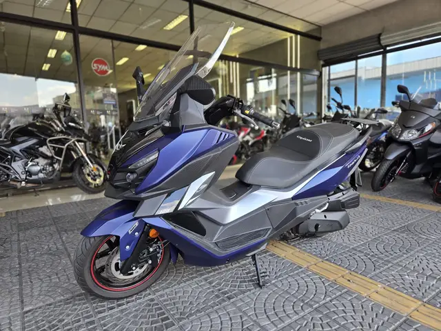 Carro Dafra Cruisym 2024 300