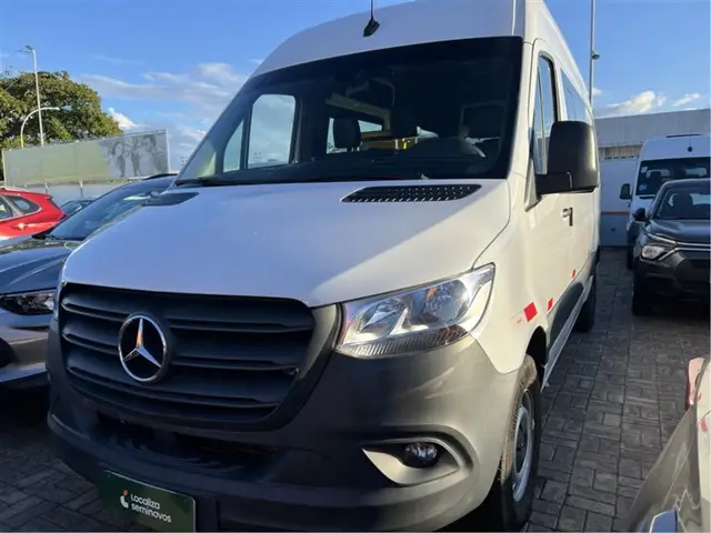 Carro Mercedes-Benz Sprinter 2024 417 Furgão L.T.A. Diesel (E6)