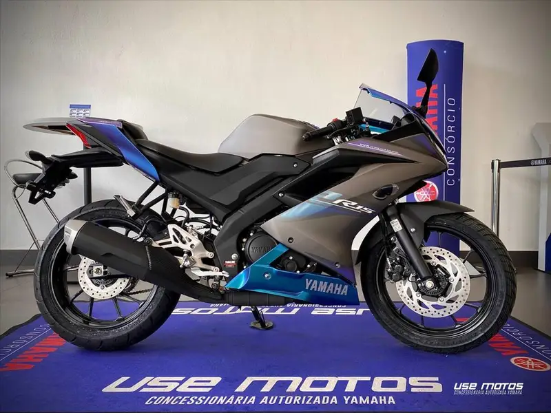 Yamaha YZF R15 ABS