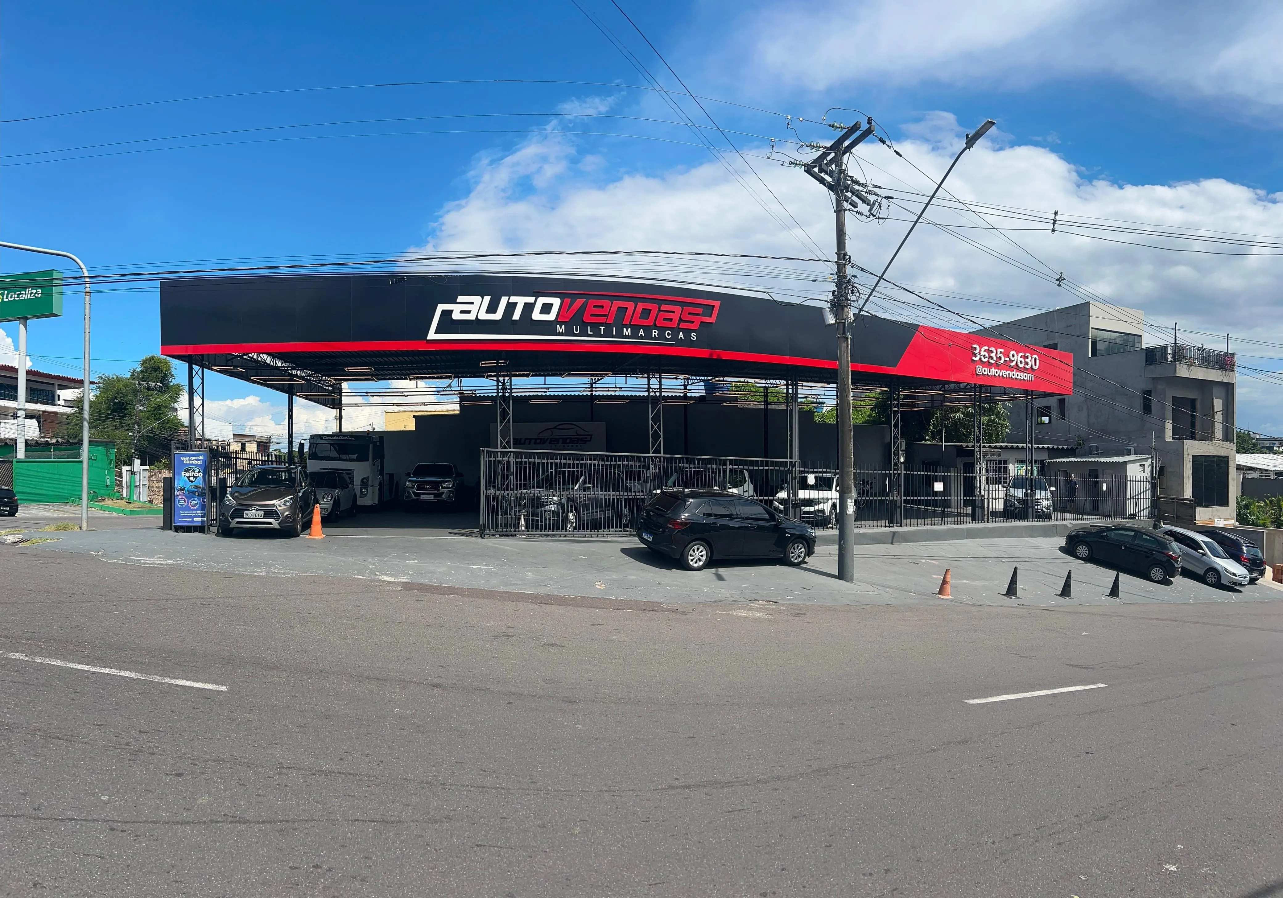 Fachada da loja Veículos à venda em Auto Vendas Multimarcas - Manaus - AM | Mobiauto