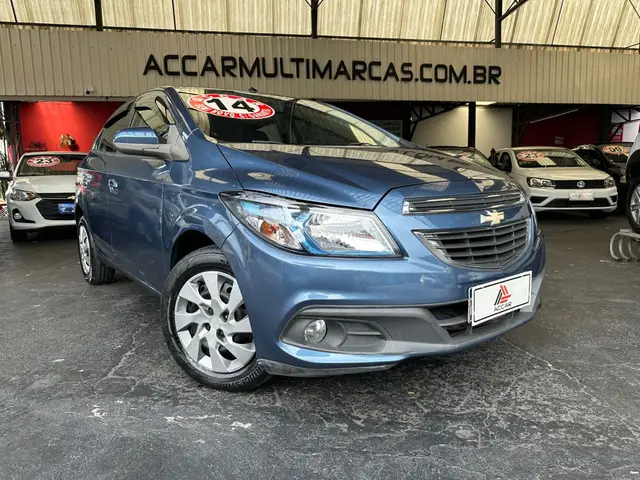 Carro Chevrolet Onix 2014 1.4 LT SPE/4
