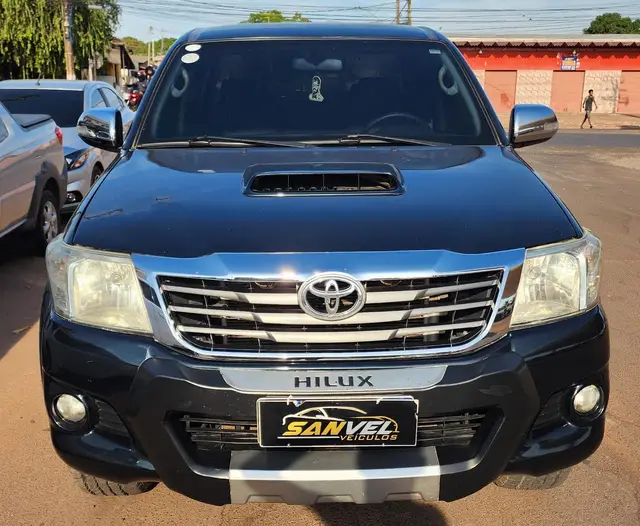 Carro Toyota Hilux Cabine Dupla 2014 Hilux 3.0 TDI 4x4 CD SRV (Aut)