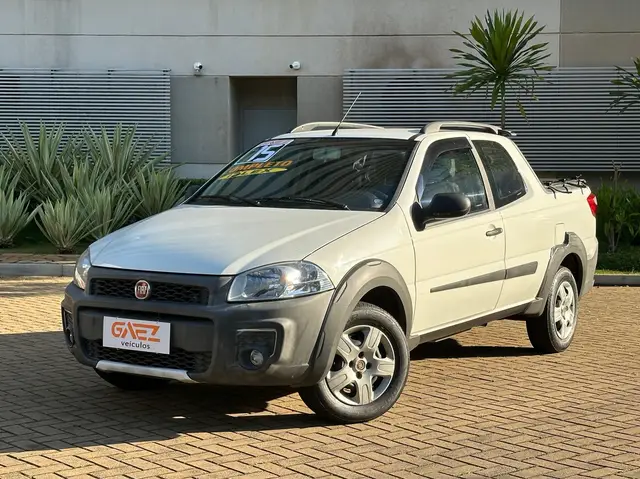Carro Fiat Strada 2015 Working 1.4 (Flex) (Cabine Dupla)
