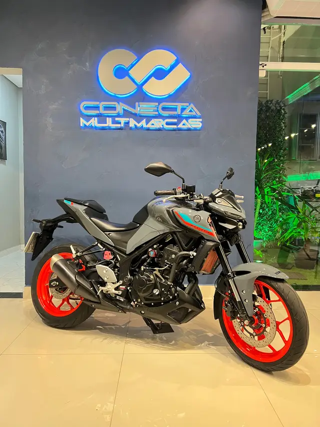 Carro Yamaha MT-03 2023 ABS