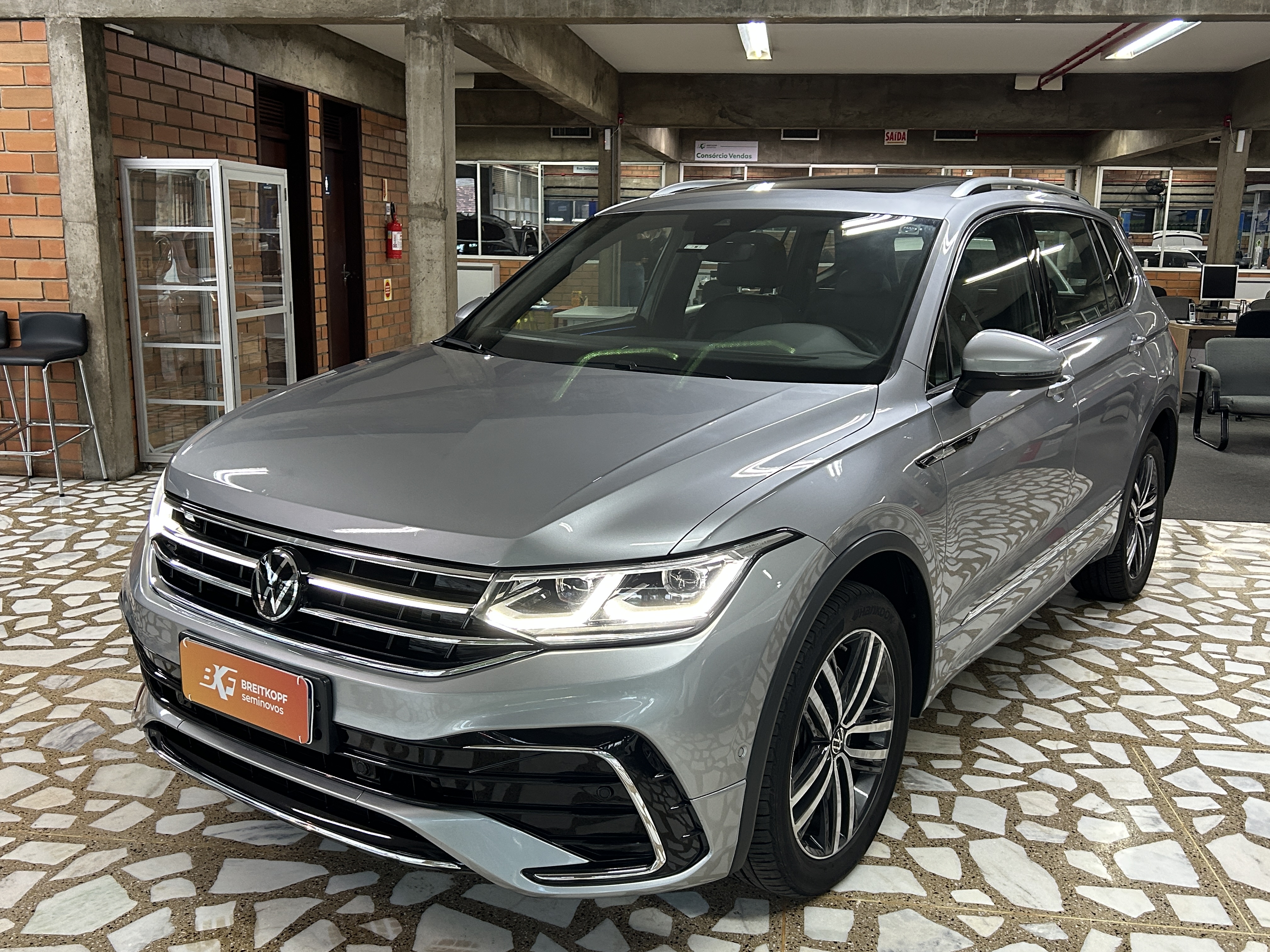 vw - volkswagen 2.0 350 tsi allspace r-line 4wd