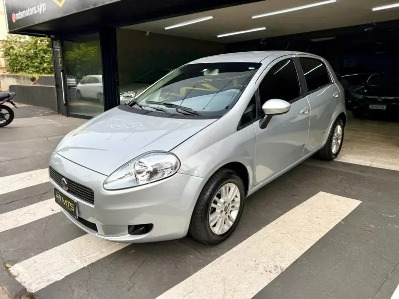 Fiat Punto Attractive 1.4 (Flex)