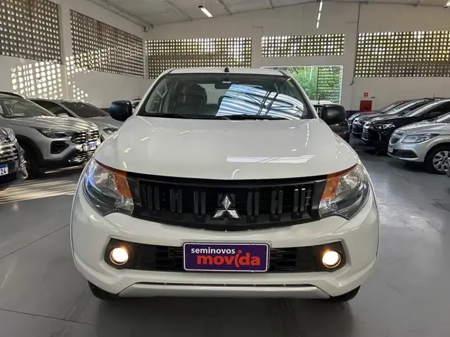 Carro Mitsubishi L200 2023 Triton GL 2.4