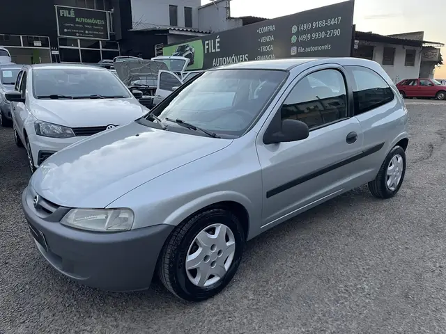Carro Chevrolet Celta 2001 1.0