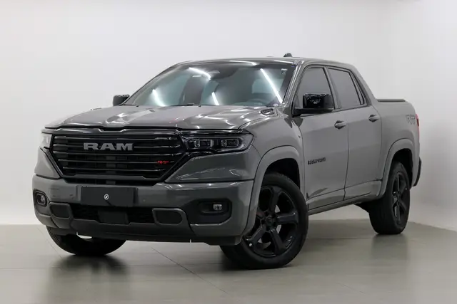 Carro RAM Rampage 2024 R/T 2.0 Turbo