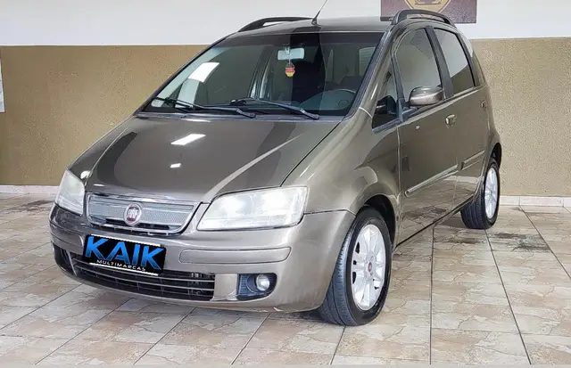 Carro Fiat Idea 2010 HLX 1.8 (Flex)