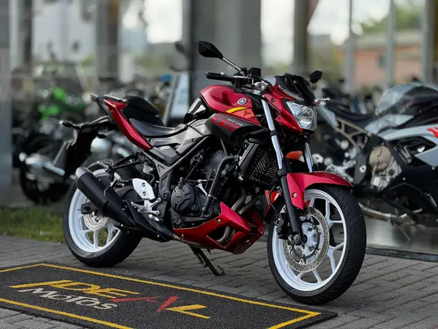 Carro Yamaha MT-03 2017 STD