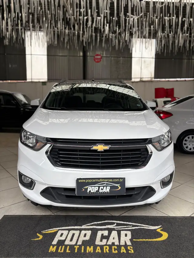 Carro Chevrolet Spin 2023 Premier 1.8 (Aut.)