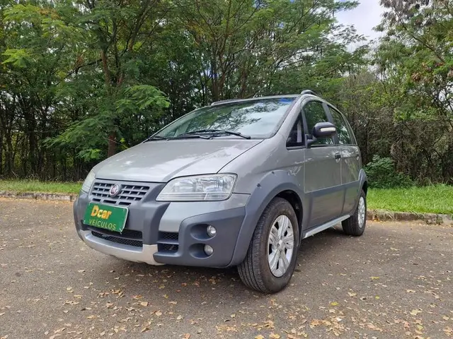 Carro Fiat Idea 2010 Adventure 1.8 (Flex)