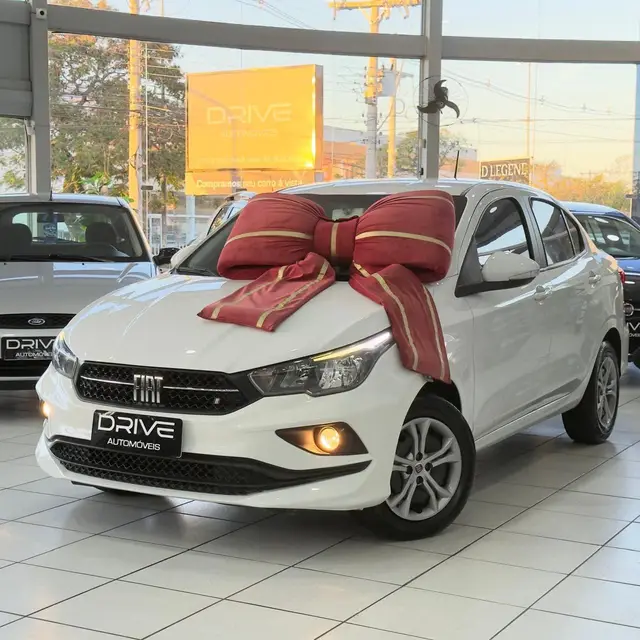 Carro Fiat Cronos 2022 Drive 1.3