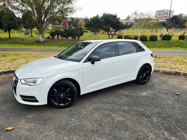 Carro Audi A3 2016 1.4 TFSI Ambiente S Tronic