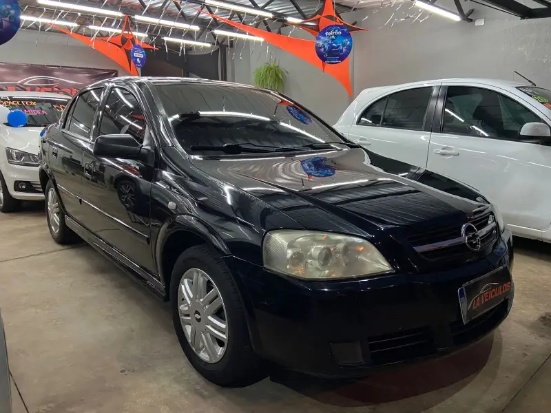 Chevrolet Astra Sedan CD 2.0 8V (Aut)