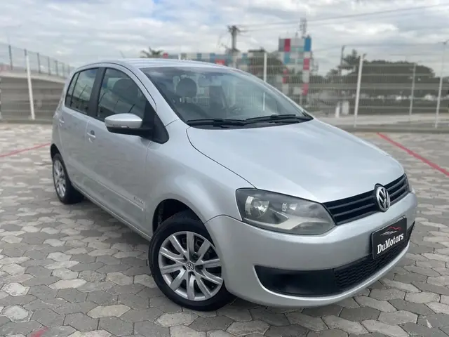 Carro Volkswagen Fox 2014 1.6 VHT I-Motion (Flex)