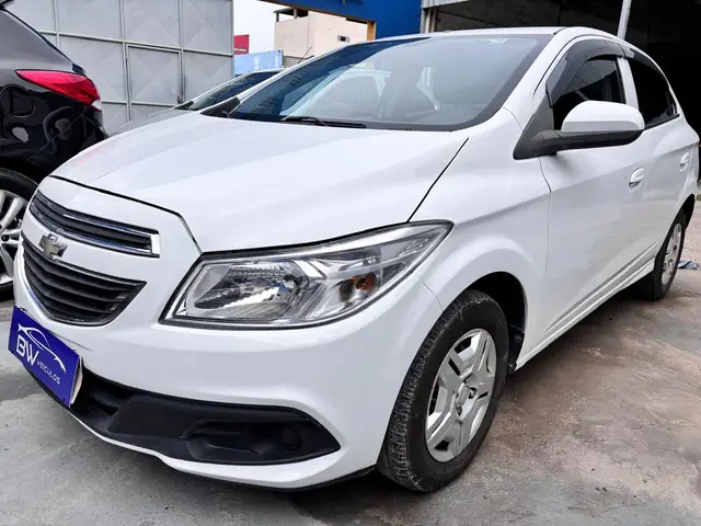 Carro Chevrolet Onix 2014 1.0 LT SPE/4