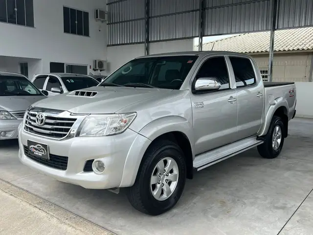 Carro Toyota Hilux Cabine Dupla 2013 Hilux 3.0 TDI 4x4 CD SRV Top (Aut)