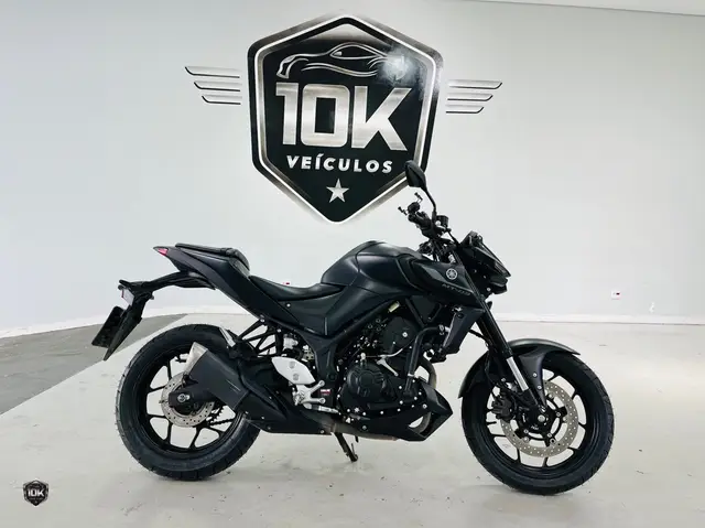 Carro Yamaha MT-03 2024 ABS