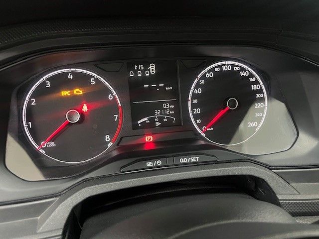 Polo Track 1.0 Flex 12V 5p